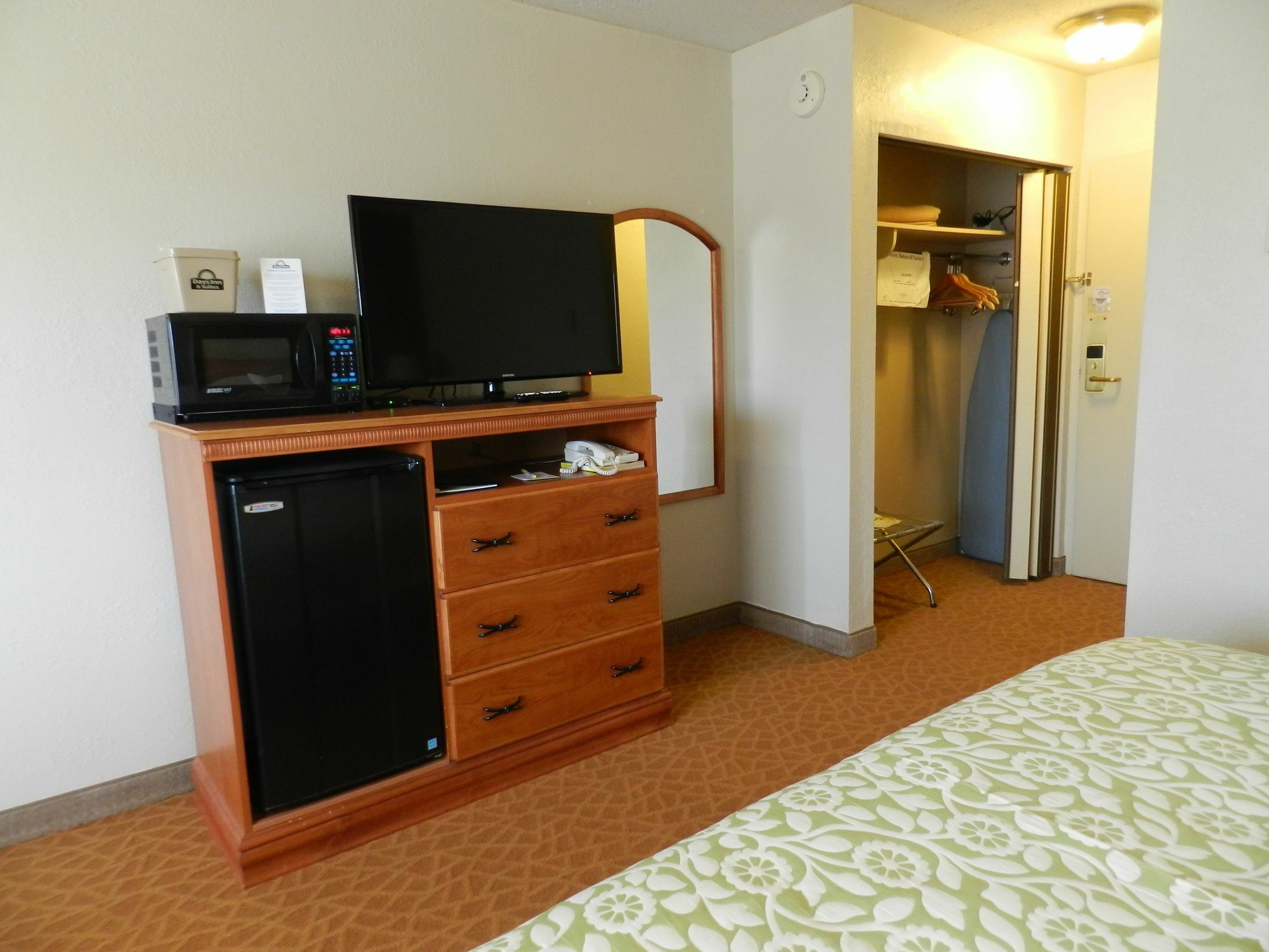 Clarion Pointe Rhinelander Downtown Hotel Exterior foto